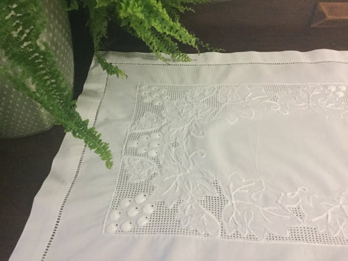 White Embroidered Cotton Runner